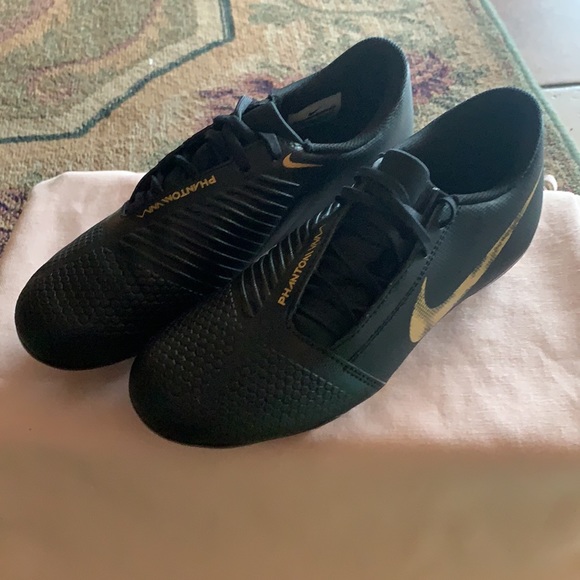 Nike PhantomVNM Academy FG Firm Women Soccer Cleat - Picture 6 of 12